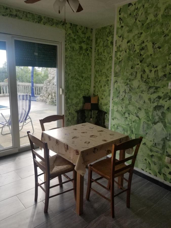Primavera Omišalj Buitenkant foto